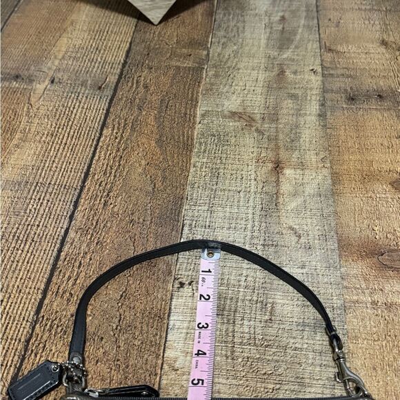 Coach Metallic Leather Pleated Medium Wristlet Clutch Silver/Pewter - Picture 11 of 14